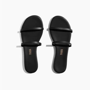 Tkees black gemma sandals